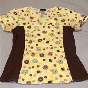 Cherokee scrub top